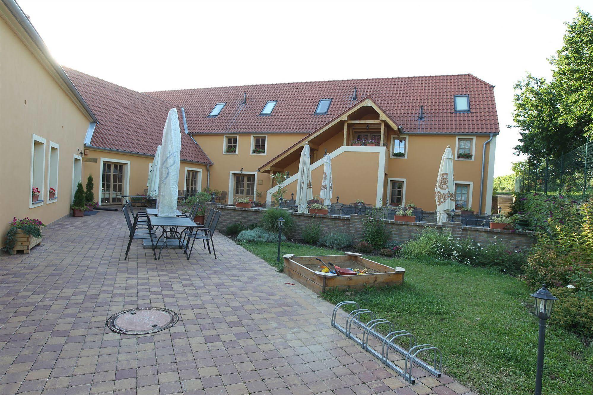 Hotel Pavlov Εξωτερικό φωτογραφία