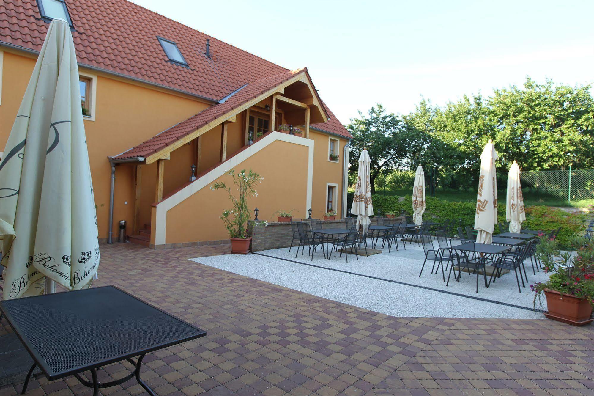 Hotel Pavlov Εξωτερικό φωτογραφία